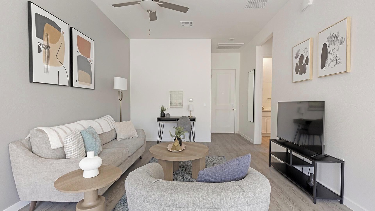 Photo of Livingroom in Oro Valley