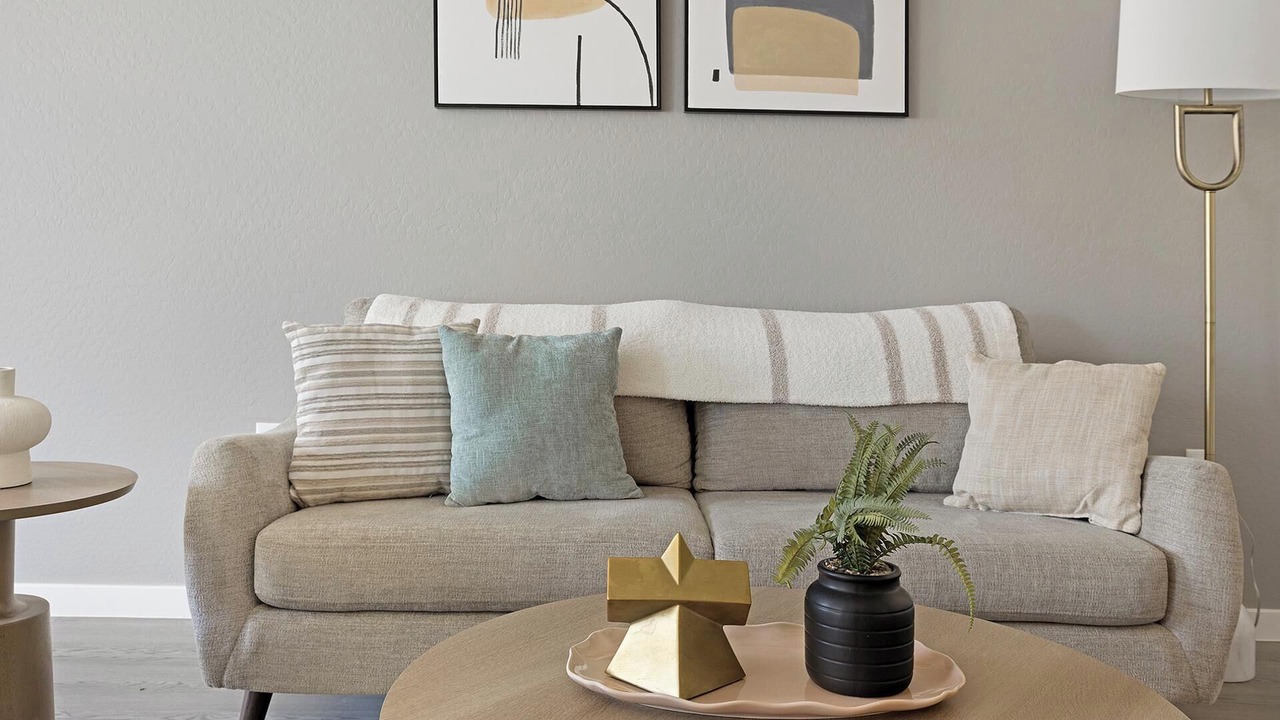 Photo of Livingroom in Oro Valley