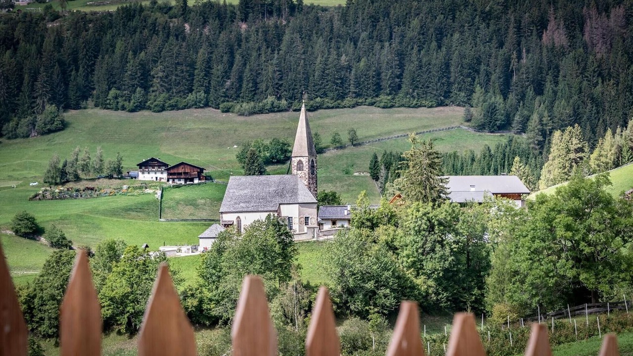 Photo of Others in Funes