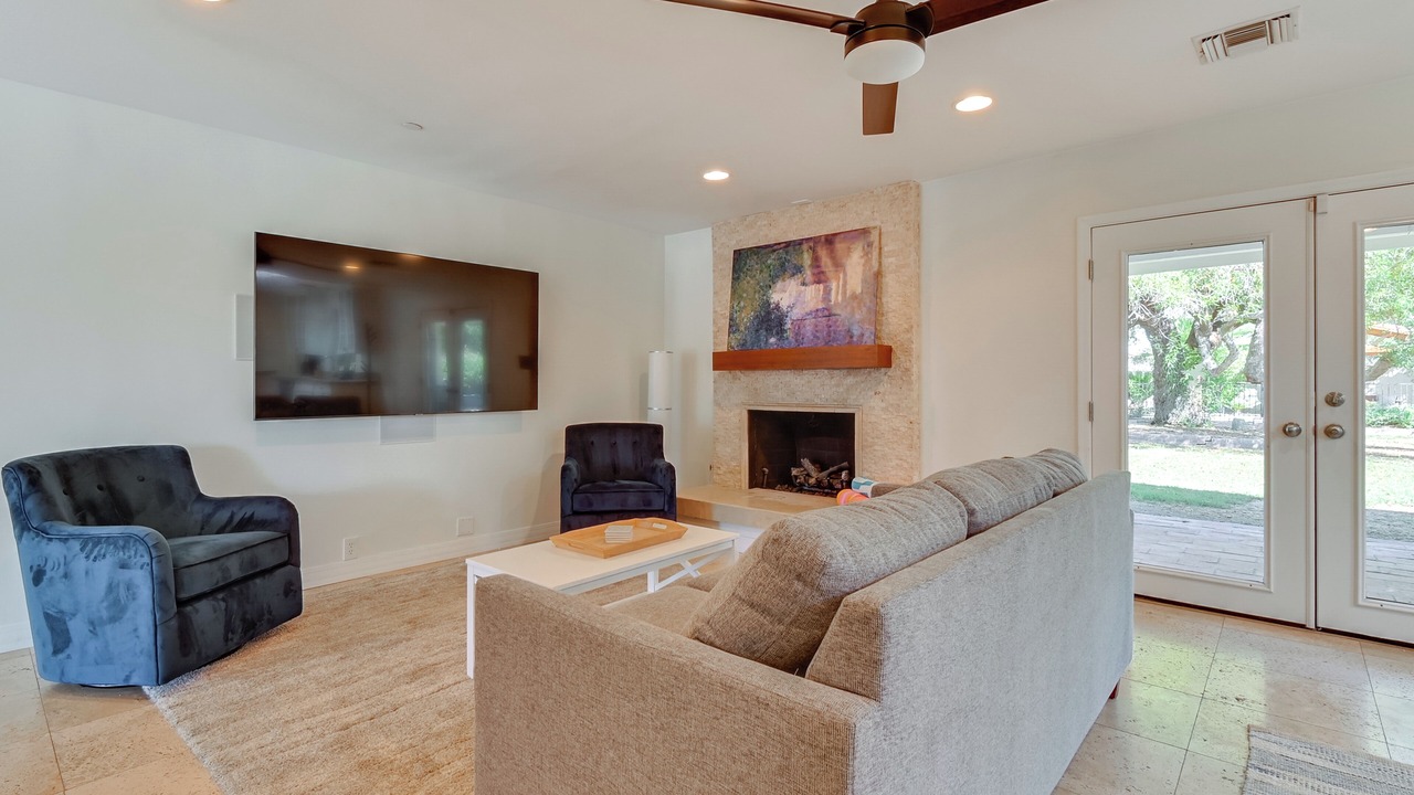 Photo of Livingroom in Central Scottsdale