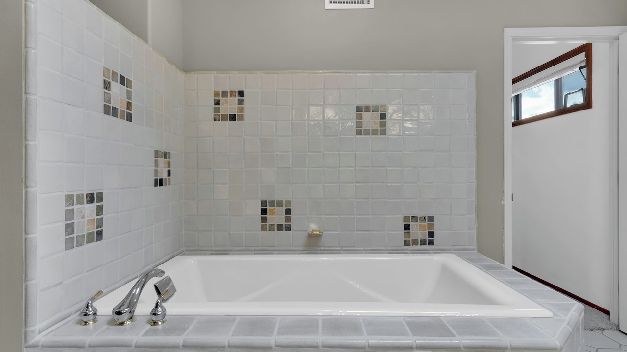 Photo of Bathroom in The Foothills