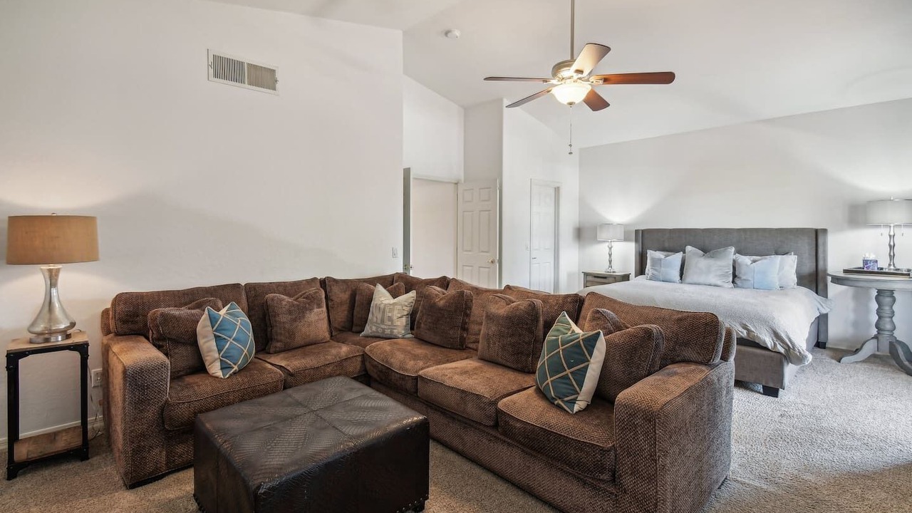 Photo of Bedroom in Arabian Crest