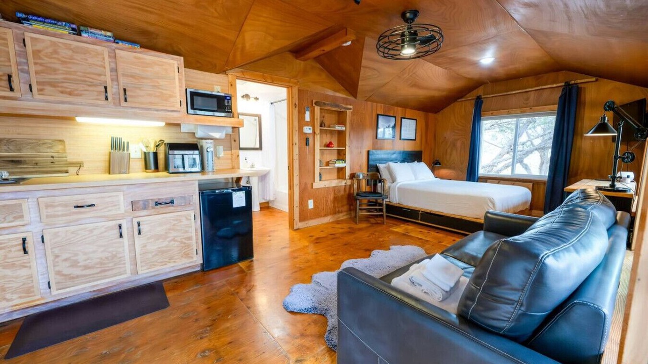 Photo of Bedroom in Apple Valley