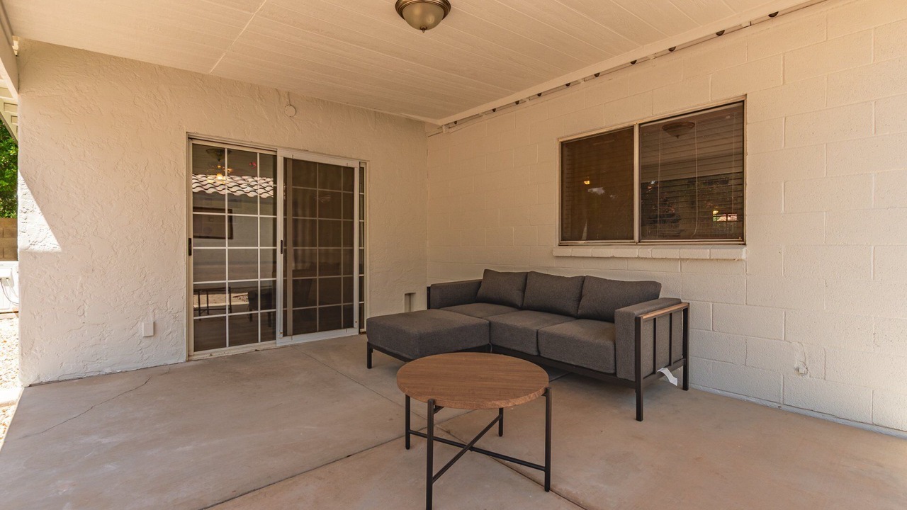 Photo of Patio Balcony in Val Vista Lakes