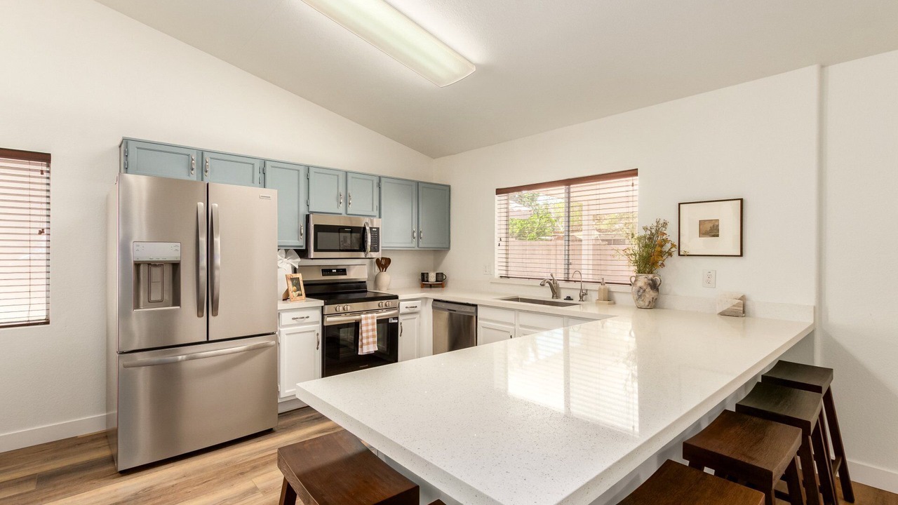 Photo of Kitchen in Val Vista Lakes