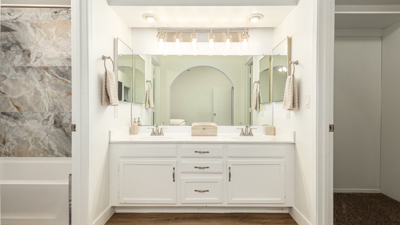 Photo of Bathroom in Val Vista Lakes