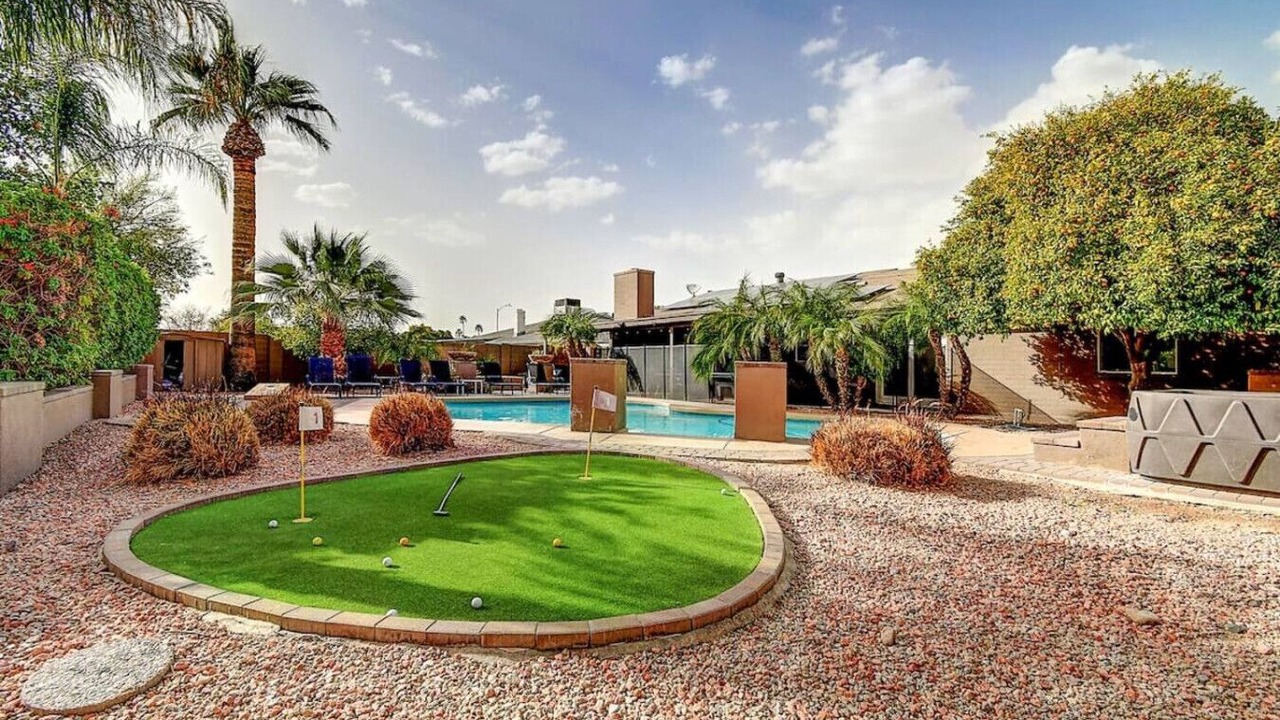 Photo of Outdoor in Paradise Valley Village