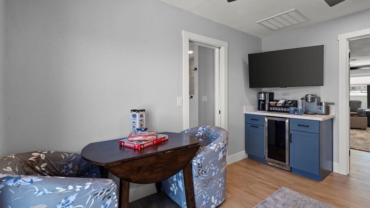 Photo of Others in Queen Valley