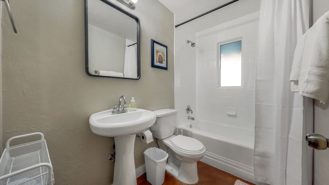 Photo of Bathroom in Campus Farm