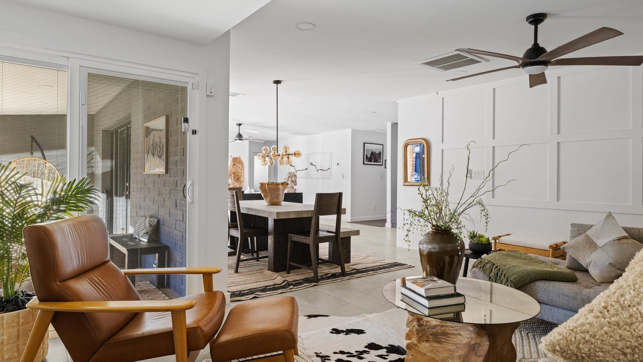 Photo of Livingroom in Trail West