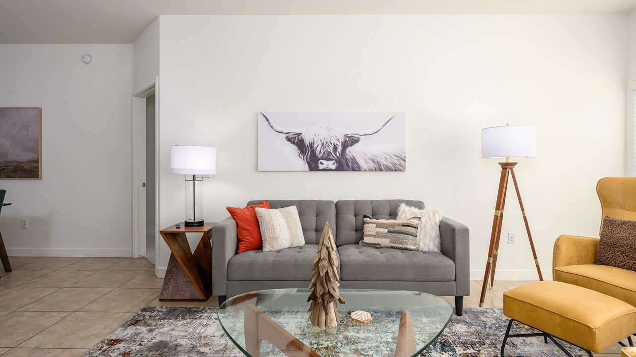 Photo of Livingroom in Desert Ridge