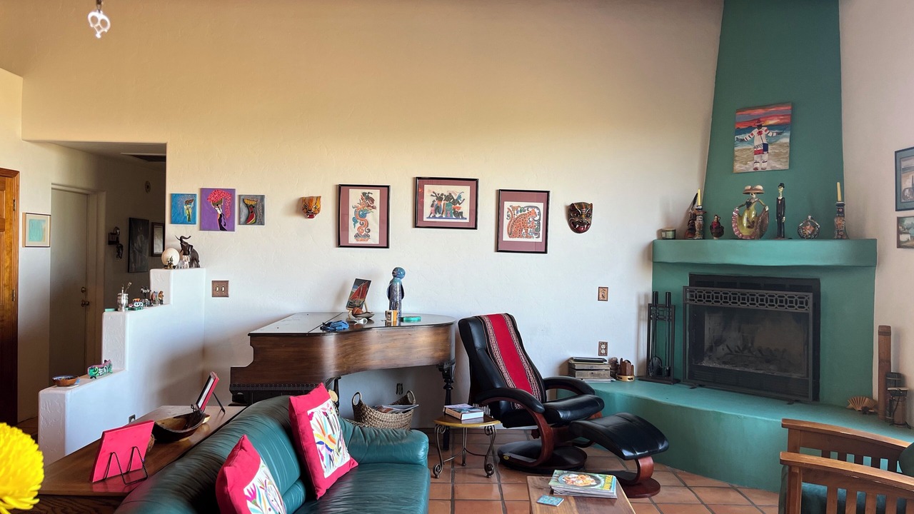 Photo of Livingroom in Tucson