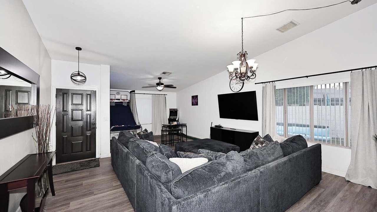 Photo of Livingroom in Chandler