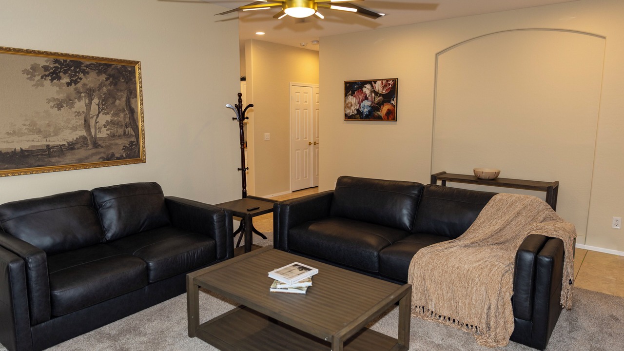 Photo of Livingroom in Rogers Ranch