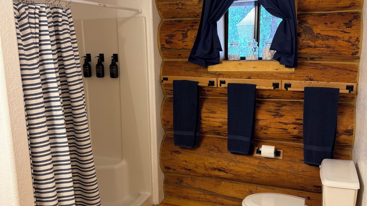 Photo of Bathroom in Alpine
