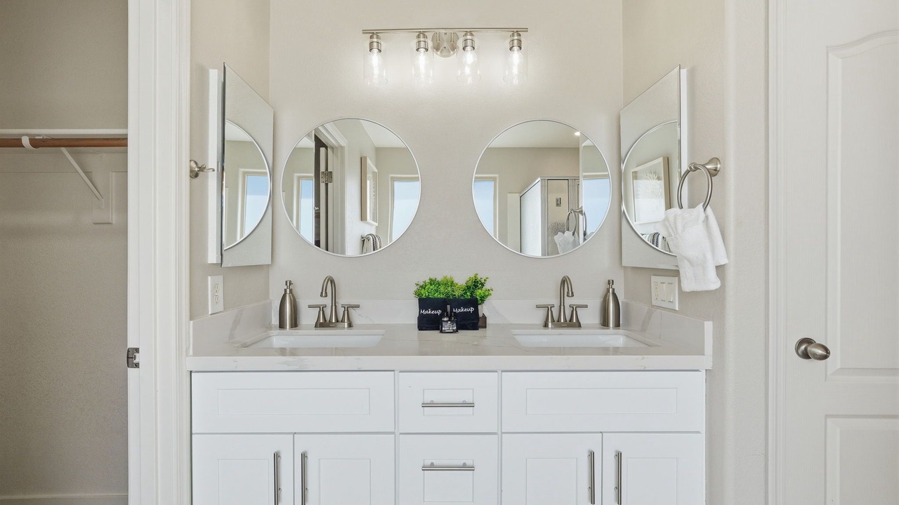 Photo of Bathroom in Laredo Ranch