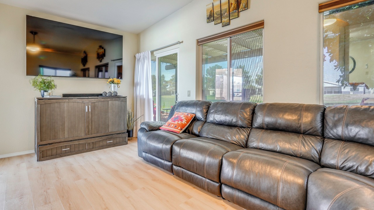 Photo of Livingroom in East Mesa