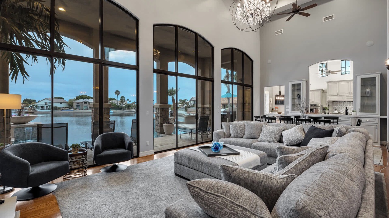 Photo of Livingroom in Arrowhead Lakes
