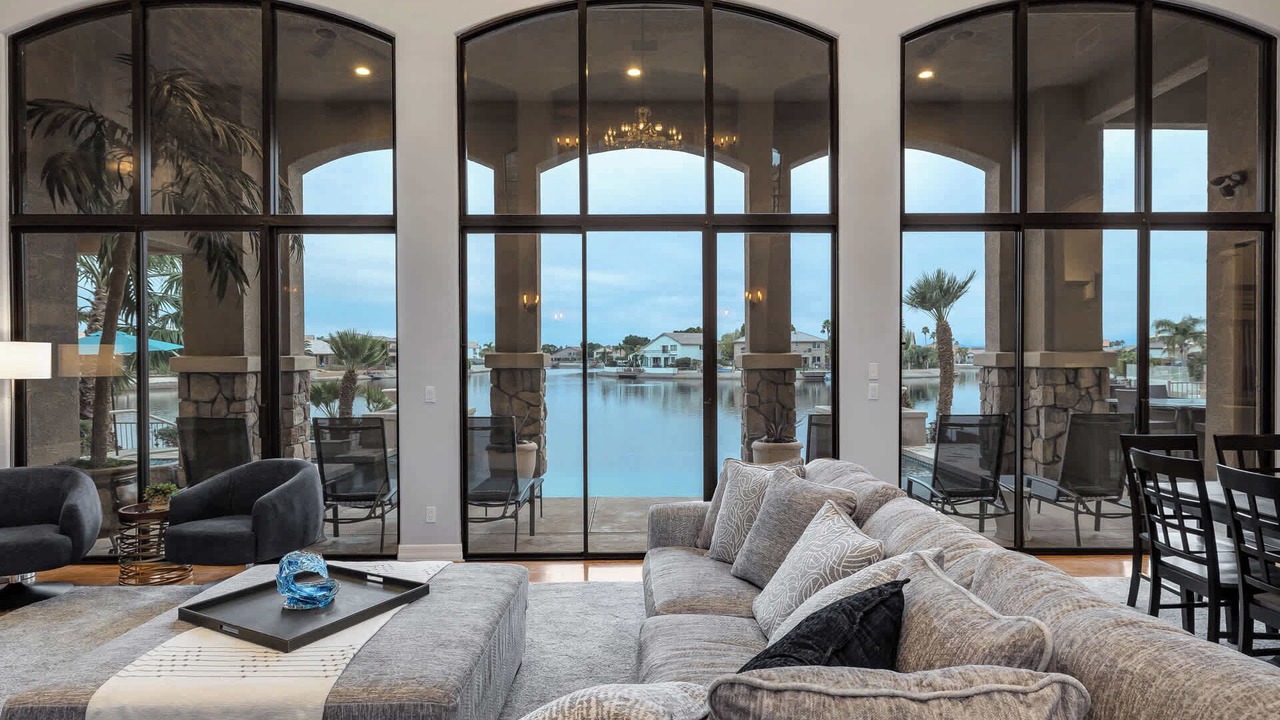Photo of Livingroom in Arrowhead Lakes