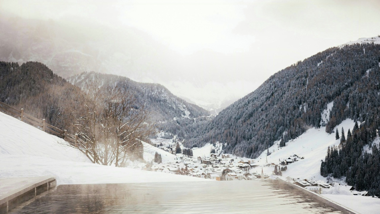 Photo of Others in Daunei