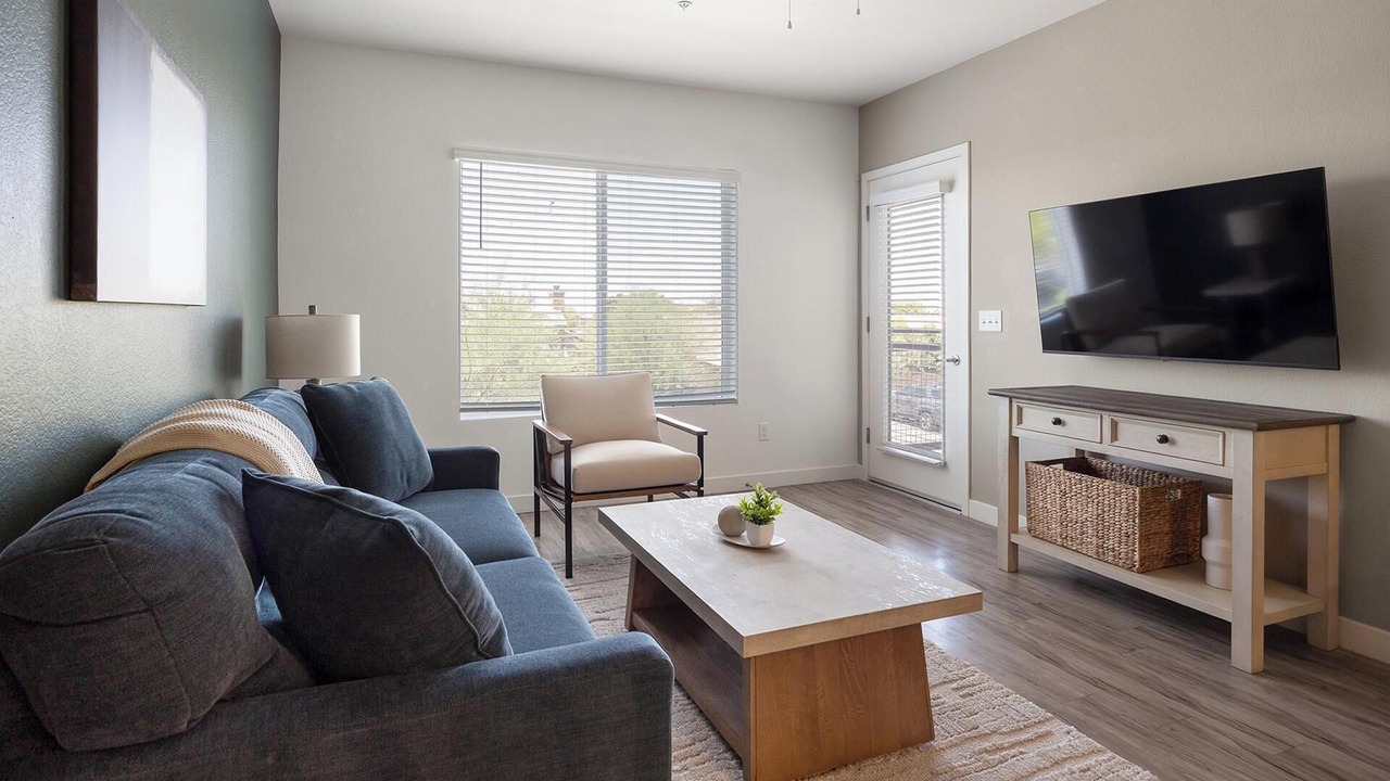 Photo of Livingroom in East Mesa