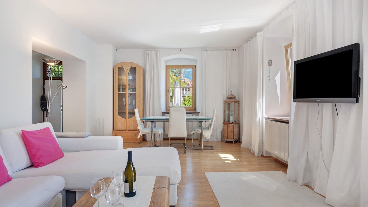Photo of Livingroom in Tramin