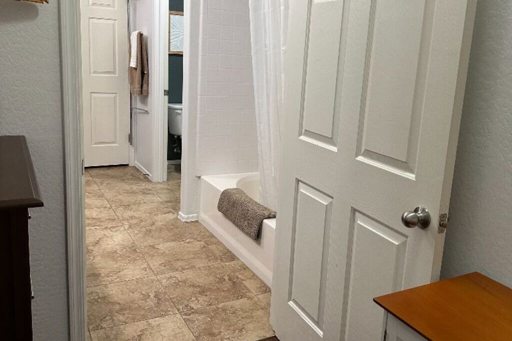 Photo of Bathroom in Kingswood Parke