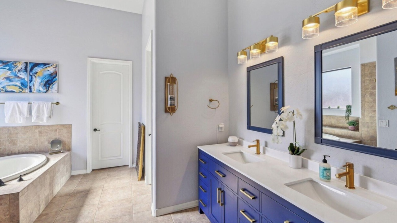 Photo of Bathroom in Village At Litchfield Park