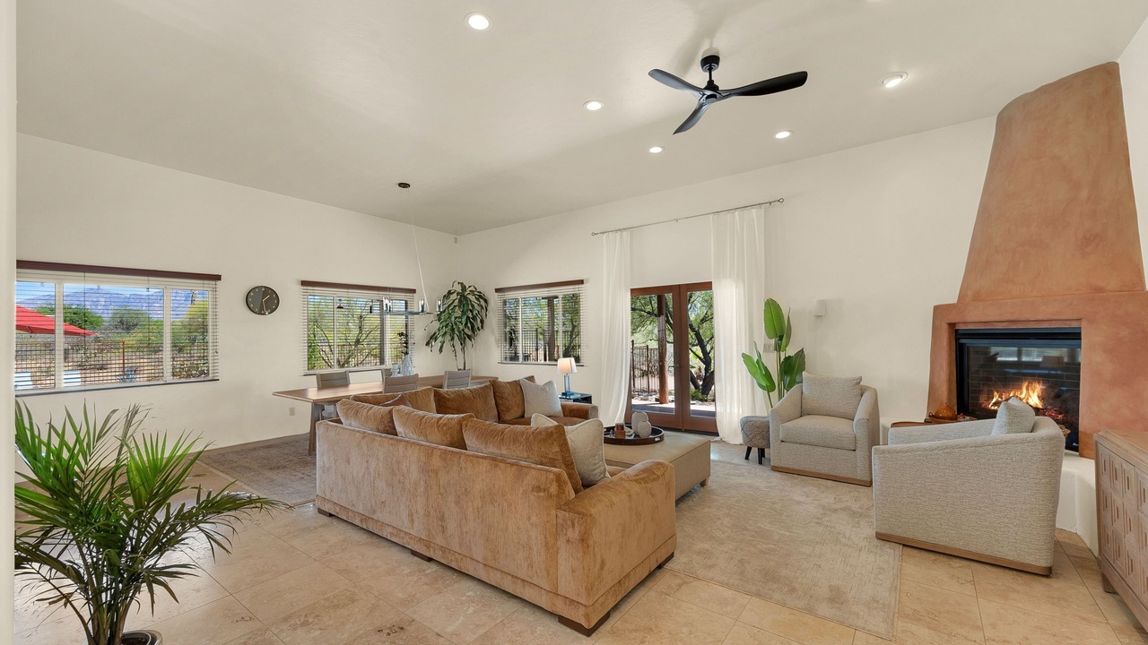 Photo of Livingroom in Tortolita
