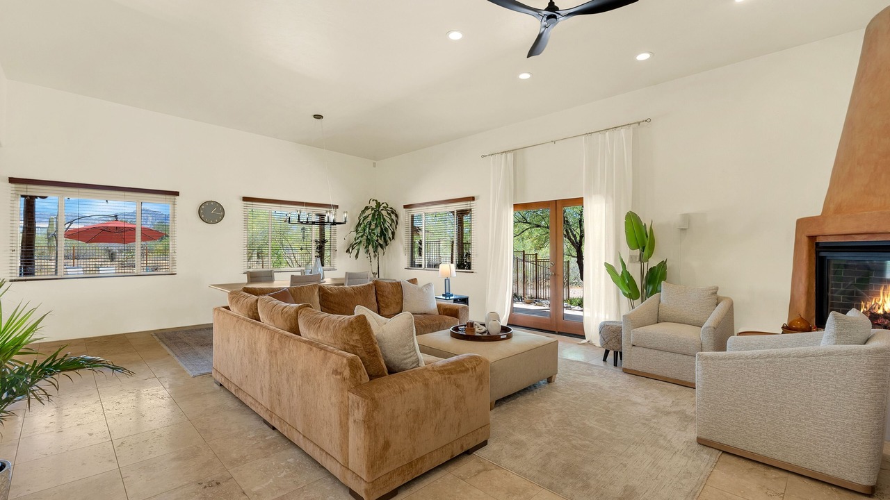 Photo of Livingroom in Tortolita