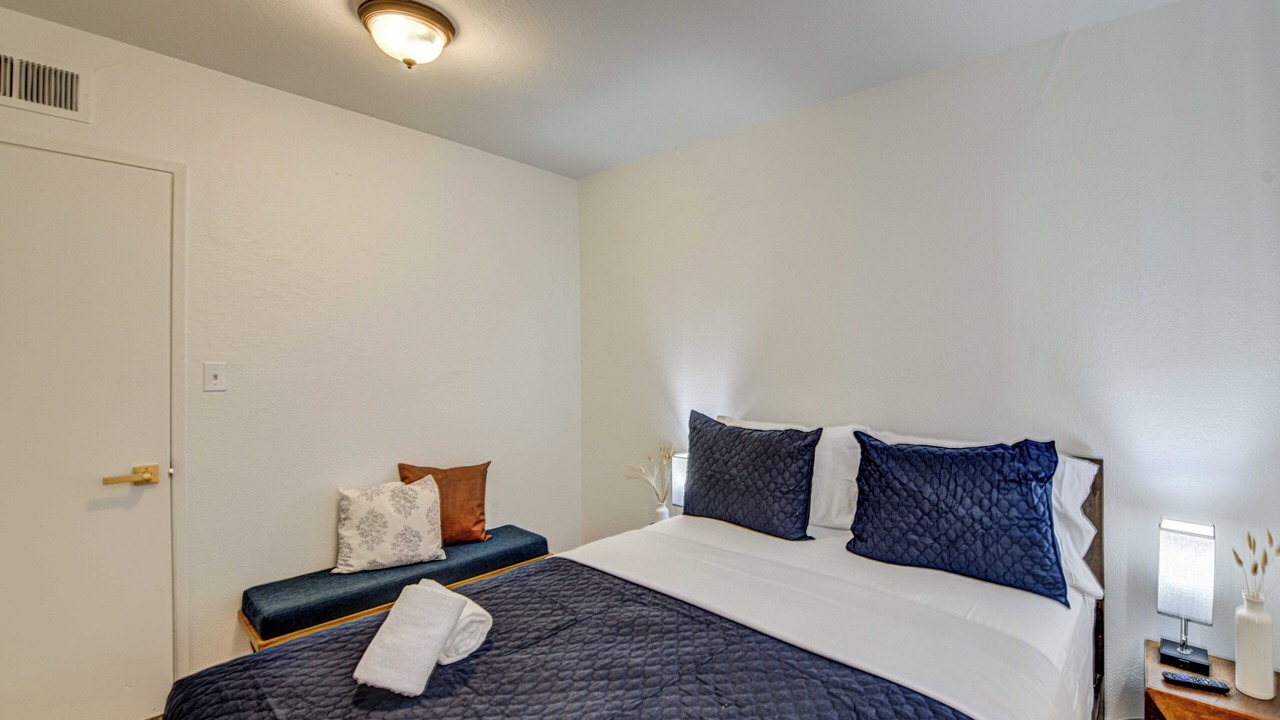 Photo of Bedroom in Mesa Grande