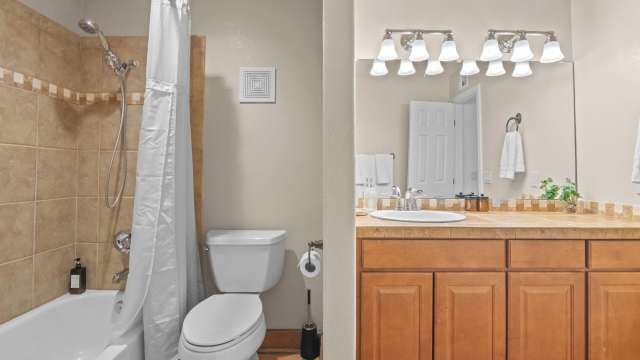 Photo of Bathroom in The Foothills Townhomes