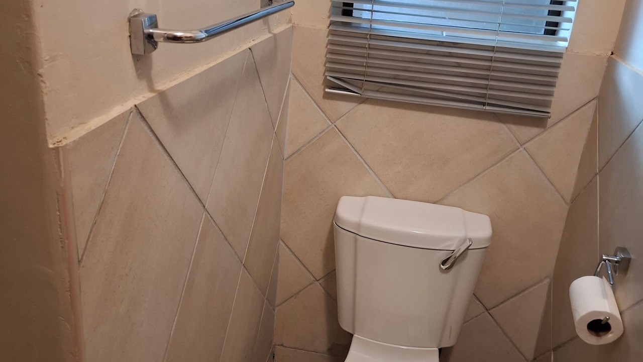 Photo of Bathroom in Langenhoven Park