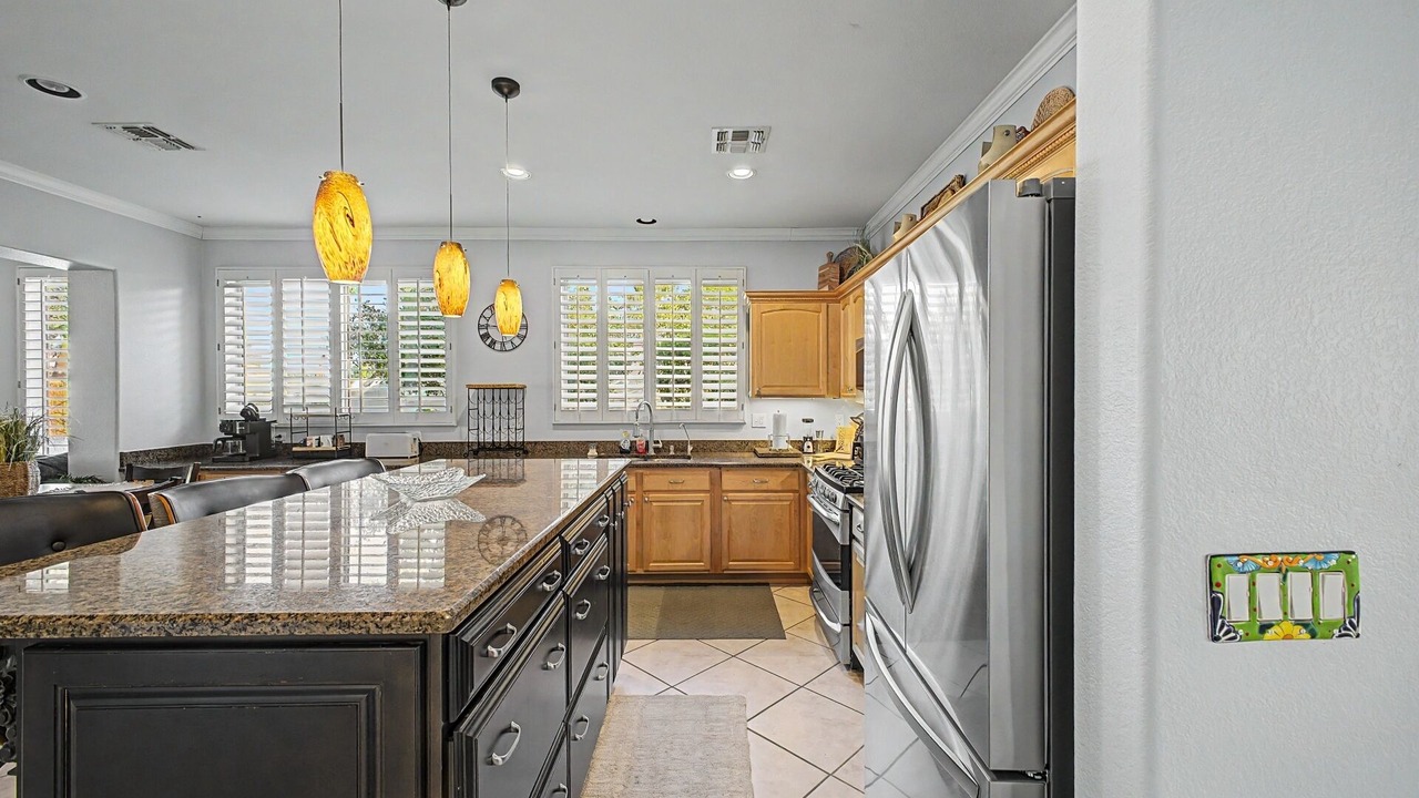 Photo of Kitchen in Foothills Club West