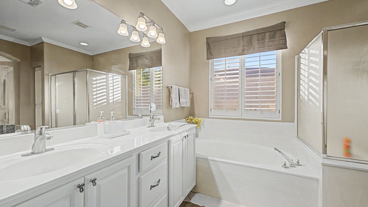 Photo of Bathroom in Foothills Club West