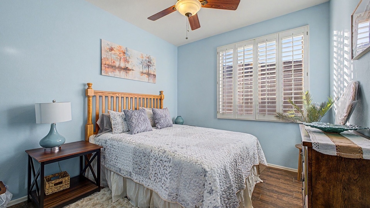 Photo of Bedroom in Foothills Club West
