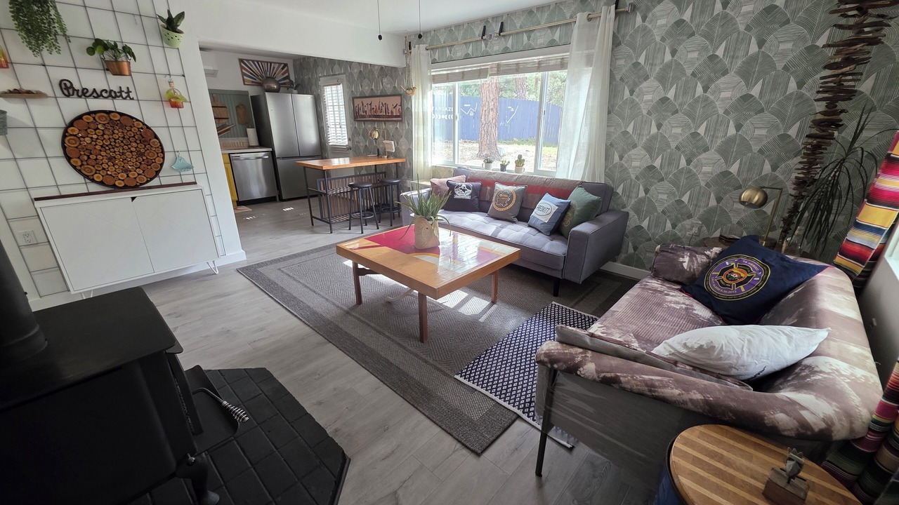 Photo of Livingroom in Oak Knoll Village