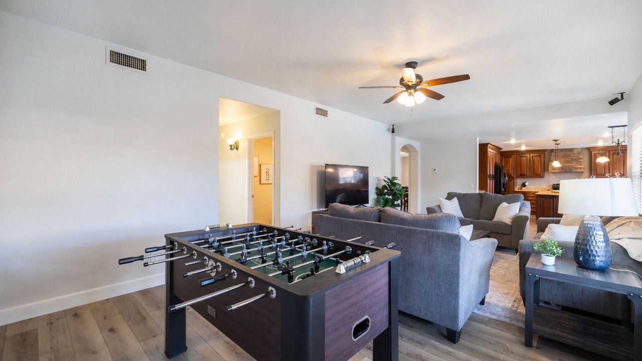 Photo of Livingroom in Val Vista