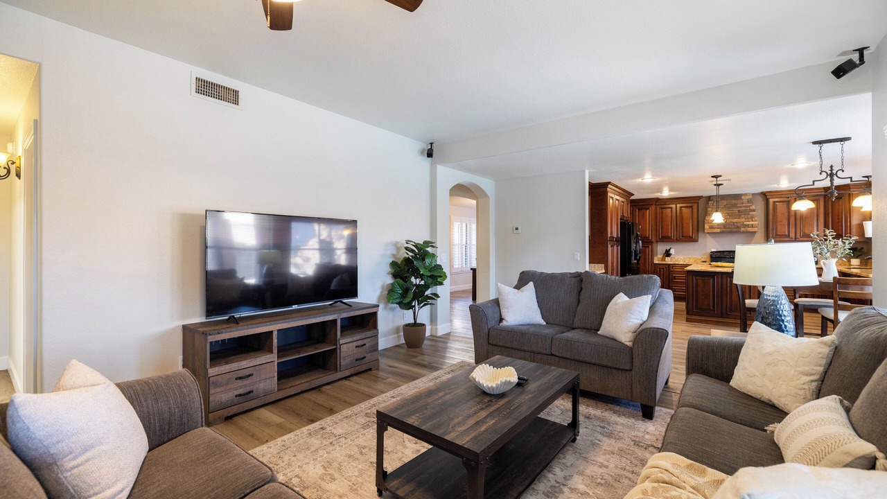 Photo of Livingroom in Val Vista