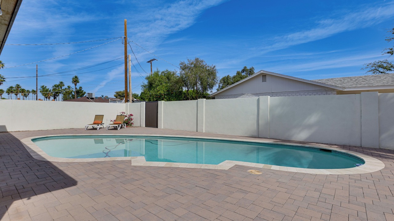 Photo of Outdoor in Scottsdale Estates Six