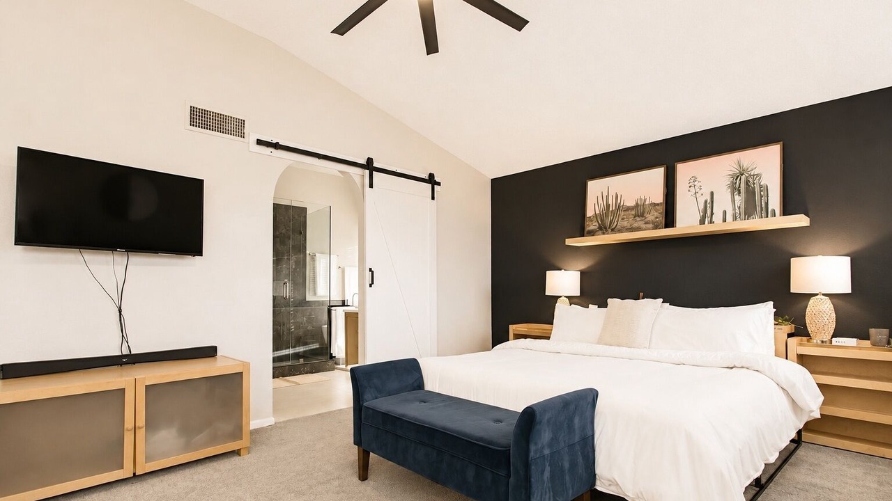 Photo of Bedroom in Val Vista Lakes