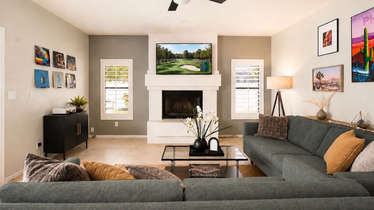 Photo of Livingroom in Val Vista Lakes