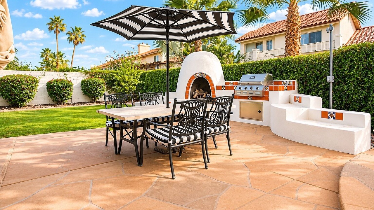 Photo of Outdoor in Val Vista Lakes