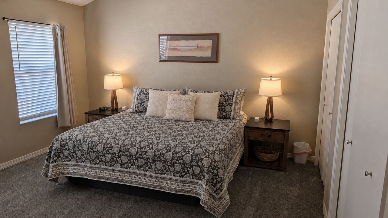 Photo of Bedroom in Apache Wells