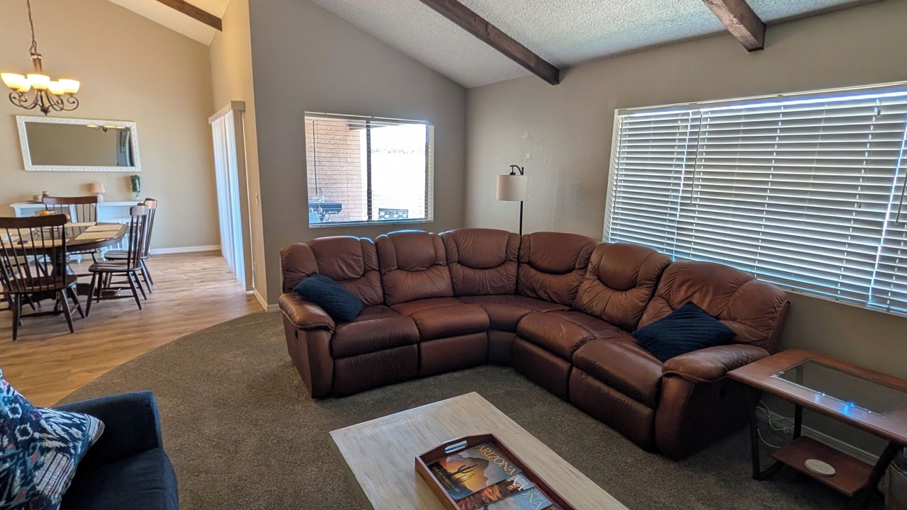 Photo of Livingroom in Apache Wells