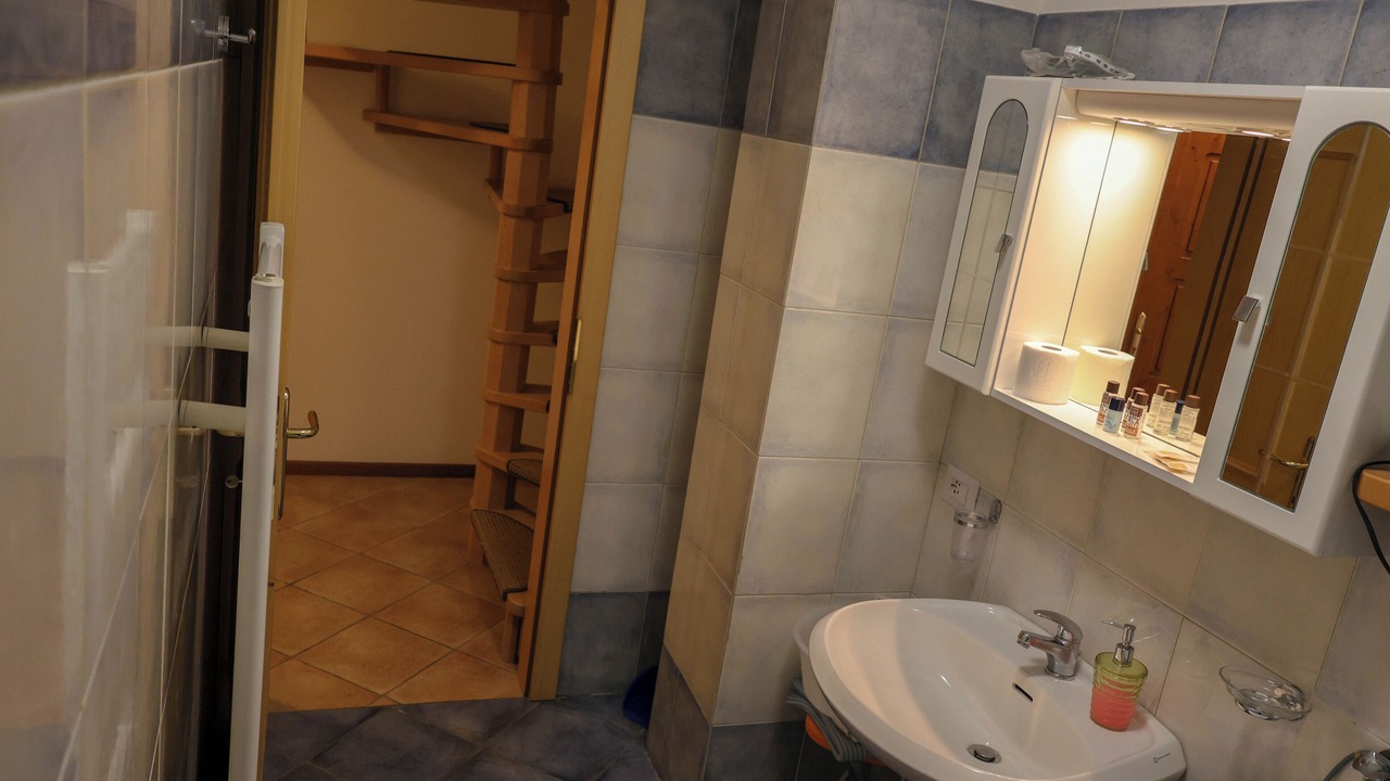 Photo of Bathroom in Commezzadura