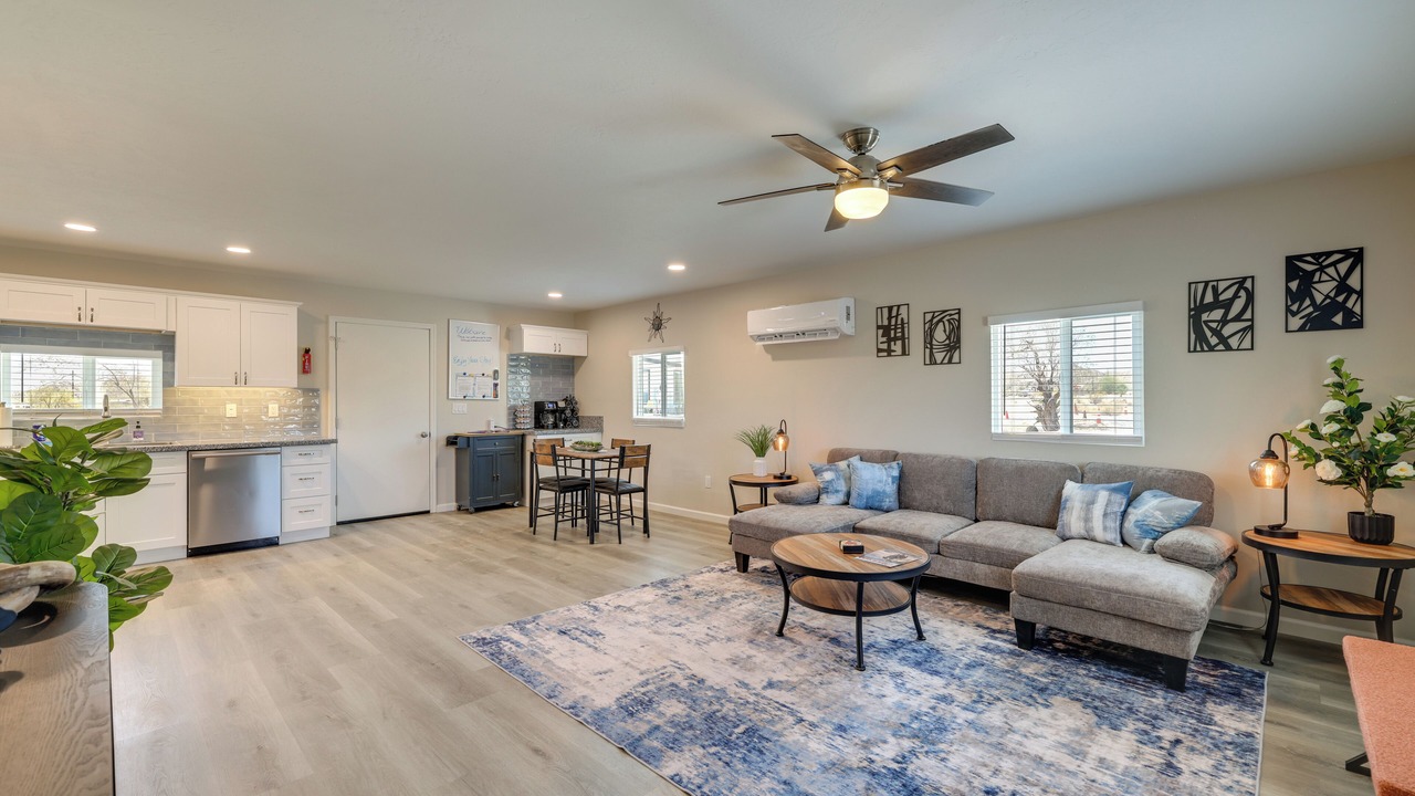 Photo of Livingroom in Maricopa