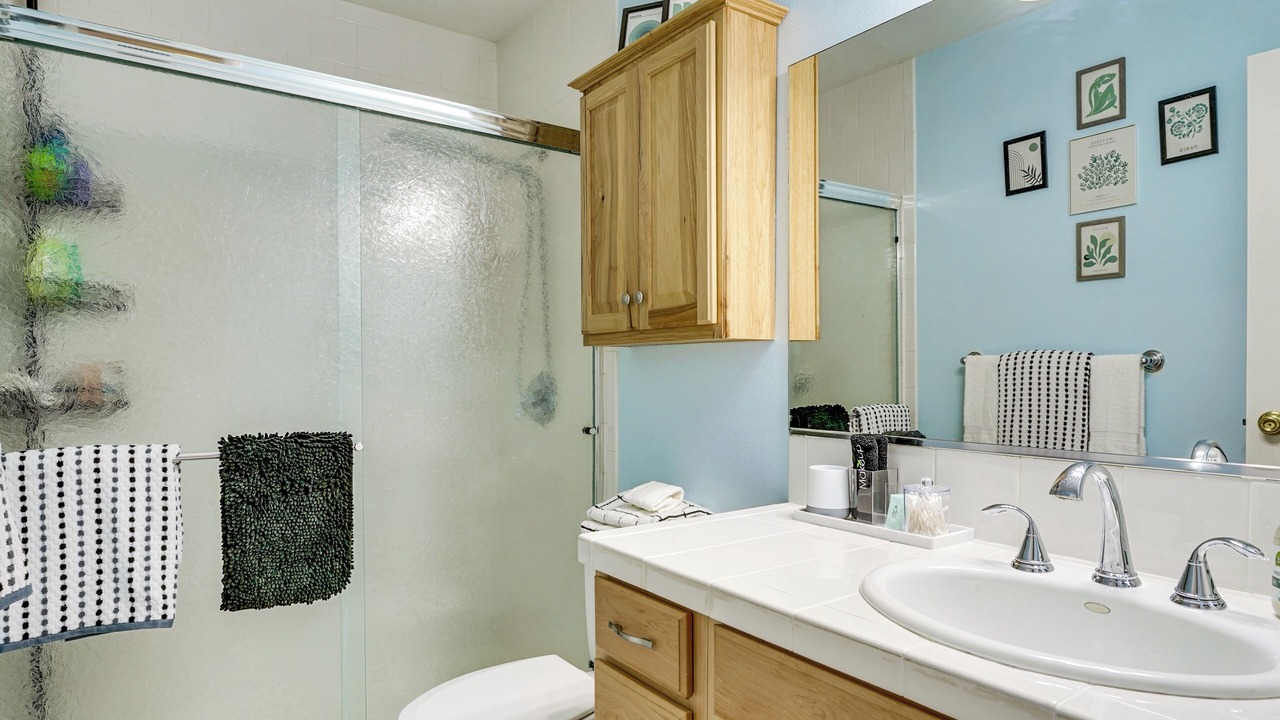 Photo of Bathroom in Fashion Square