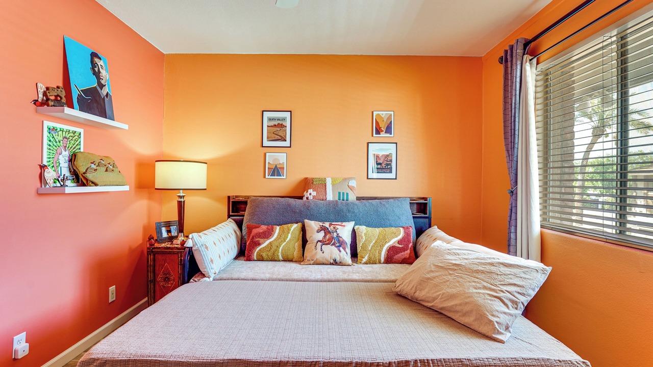 Photo of Bedroom in Fashion Square