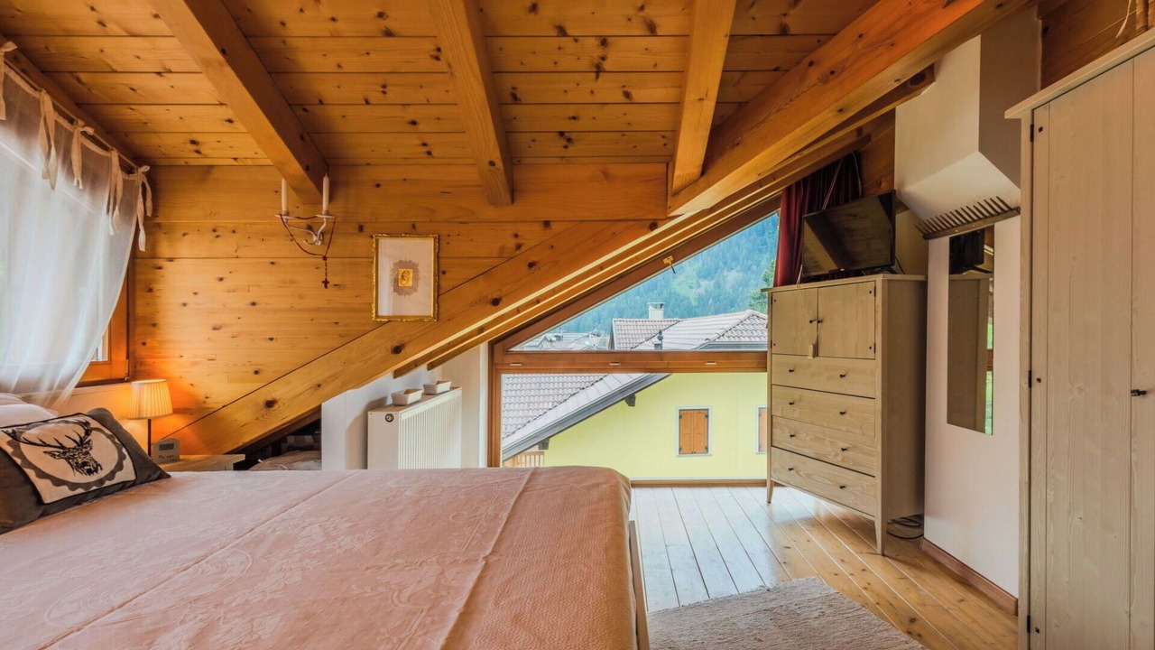 Photo of Bedroom in Carisolo